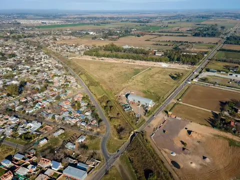 Av. Silvestre Begnis 1100 'B1