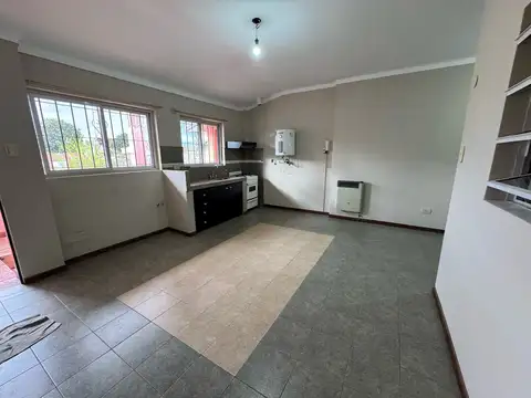 Departamento centrico de dos ambientes en alquiler en Rafael Calzada