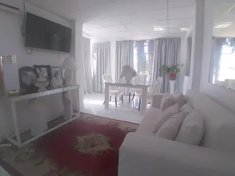 Joaquin V Gonzalez 100