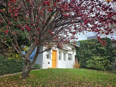 Casa en venta en Barrio Belgrano, San Carlos de Bariloche - Ideal desarrollo