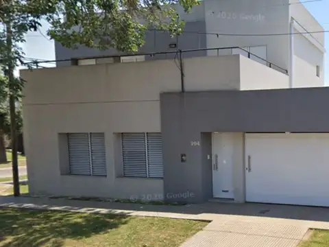 Almirante Brown 2600