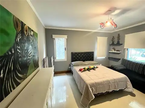 Casa en Alquiler de 5 dormitorios