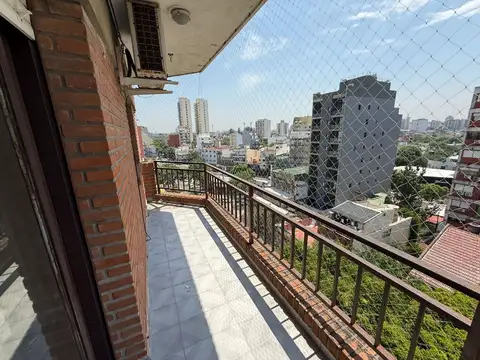 Venta | Depto 3 ambientes al frente con balcón y cochera | Coghlan