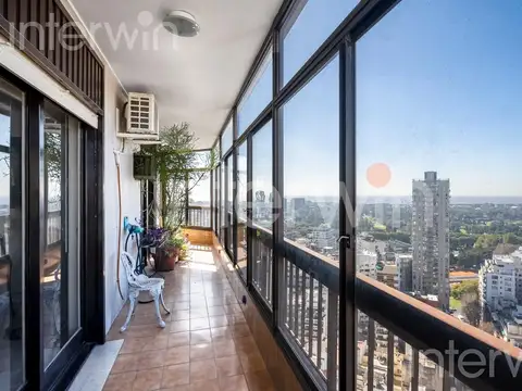 Departamento de 4 ambientes, Belgrano, 2 cocheras, piso alto. VENTA