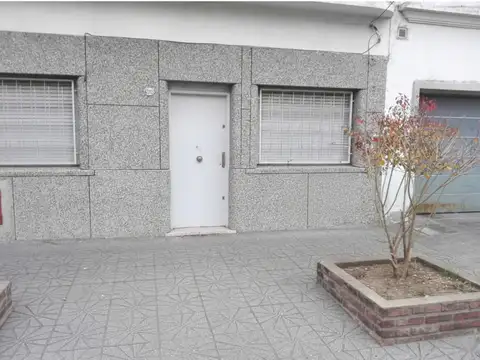 Alquilo PH  Güemes al 4500 y Talcahuano  Villa Martelli P/baja Fte /patio /parrilla NO MASCOTAS  (PERROS Y GATOS)