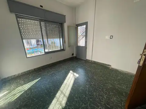 Casa 4 ambientes con 4 baños