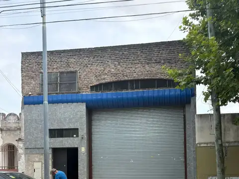 Galpón en venta en Mataderos