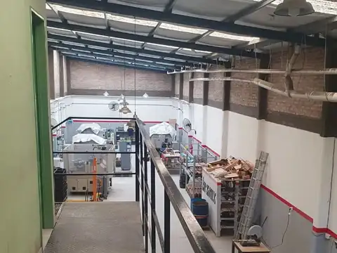 Galpón en venta en Mataderos