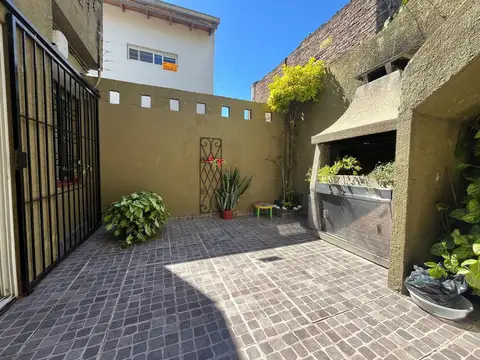 VENTA PH 4 AMBIENTES CON PATIO BANFIELD APTO CREDI