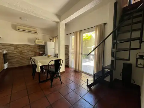 Depto Tipo Casa en Venta en Banfield, USD 65.000