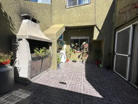 Depto Tipo Casa en Venta de 4 ambientes