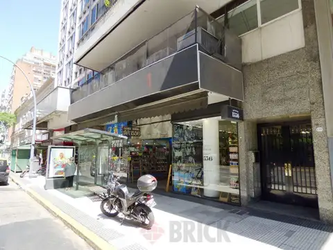 AV. SANTA FE AL 1500 - LOCAL EN PLANTA BAJA EN GALERIA ARMENIA 11 M2