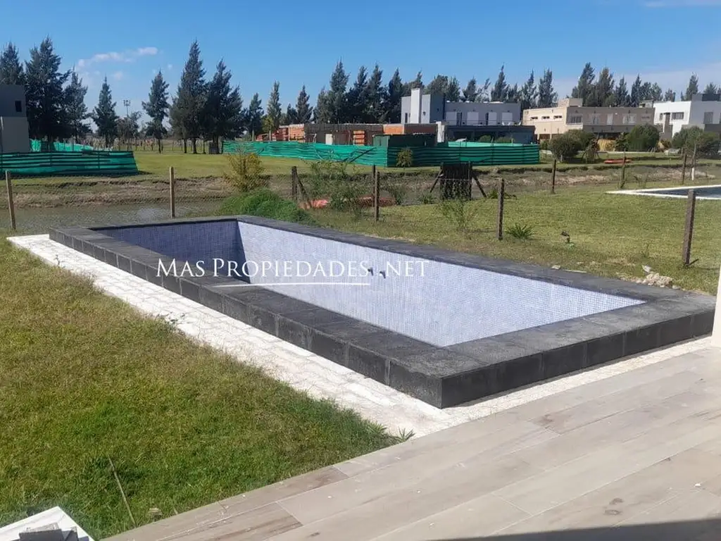 Casa en Principado Ciudad Nautica de 4 dormitorios