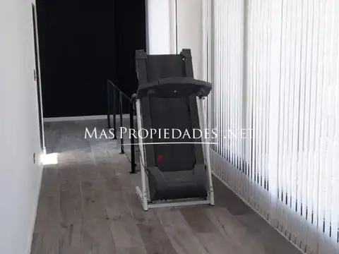 Casa 5 ambientes con 4 baños