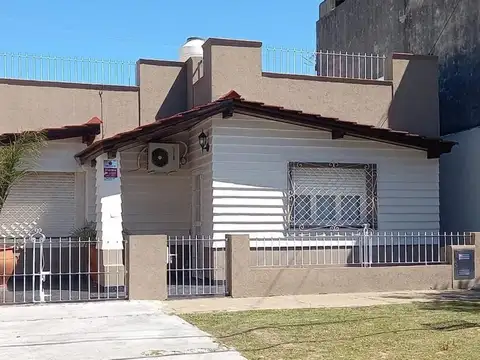 VENTA CASA 3 AMB PATIO Y PARRILLA VILLA DOMINICO