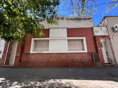 VENTA - CASA 3 DORMITORIOS BARRIO BELGRANO