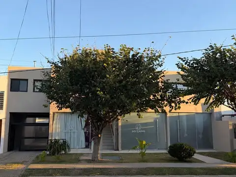 Olga Orozco 2800