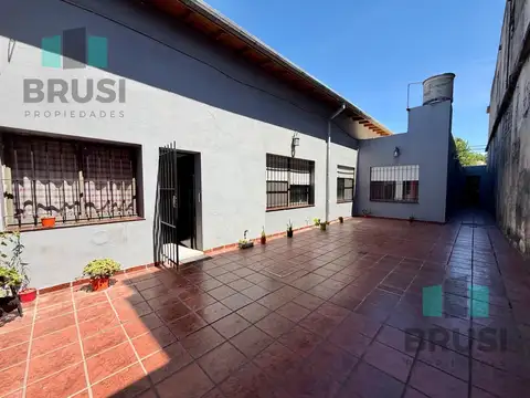 Depto Tipo Casa en Venta en Temperley, USD 150.000