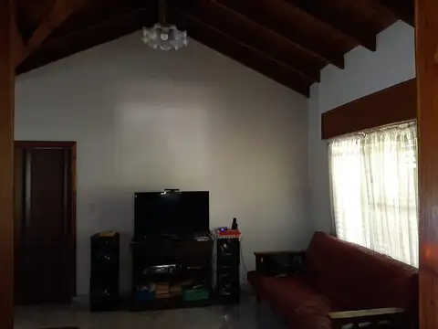 Casa en venta - 2 Dormitorios 1 Baño - 10.000Mts2 - Tortuguitas