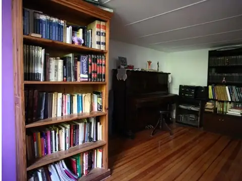 Casa 5 ambientes con 3 baños