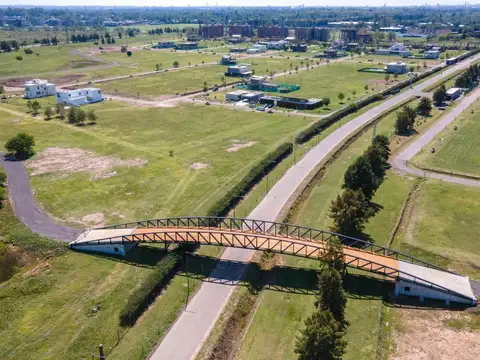 Terreno en Venta 42  mts Fondo