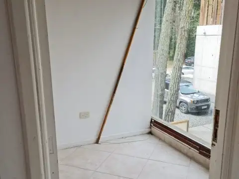 Local en Venta en Carilo, USD 90.000