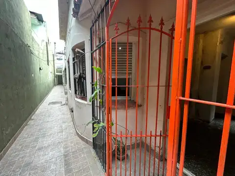 Depto Tipo Casa en Venta 56 años