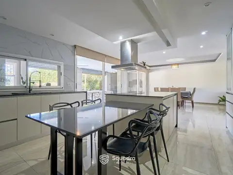 Casa en Venta al Este