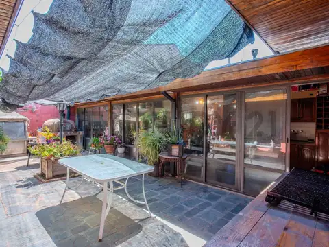 VENTA Chalet en Barrio Marina, Villa Luzuriaga (San Justo)