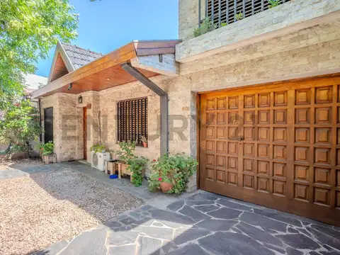 VENTA Chalet en Barrio Marina, Villa Luzuriaga, San Justo