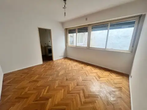 Aráoz 2200, Piso 5