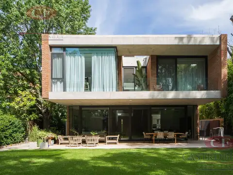 Excelente casa en Venta en San Isidro Chico - Arquitectura y Modernidad - Zona de privilegio