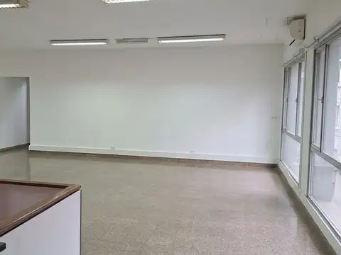 Oficina Monoambiente con 3 baños