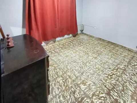 Casa en Alquiler con 1 cochera