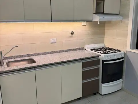 Departamento en alquiler, Monte Castro - Floresta HERMOSO 2 AMBIENTES   MONTE CASTRO