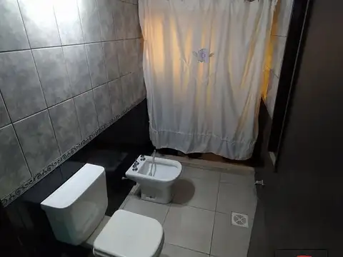 Departamento en venta c/ cochera en Roldán