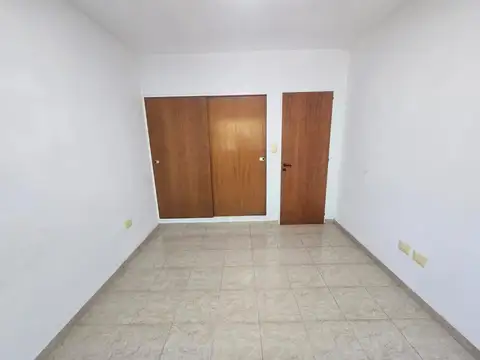 Departamento dos ambientes con balcón