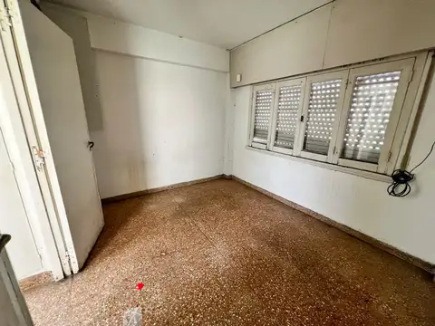 Casa 8 ambientes con 3 baños