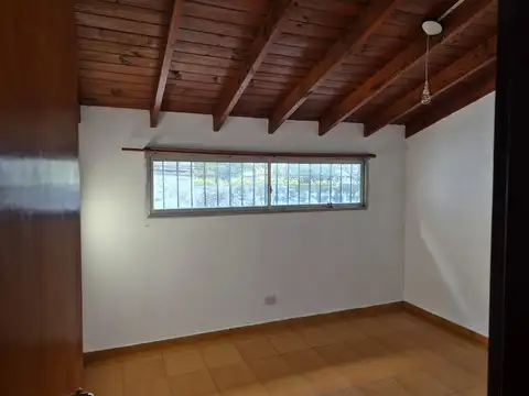 Lavalle 1800, Piso PB