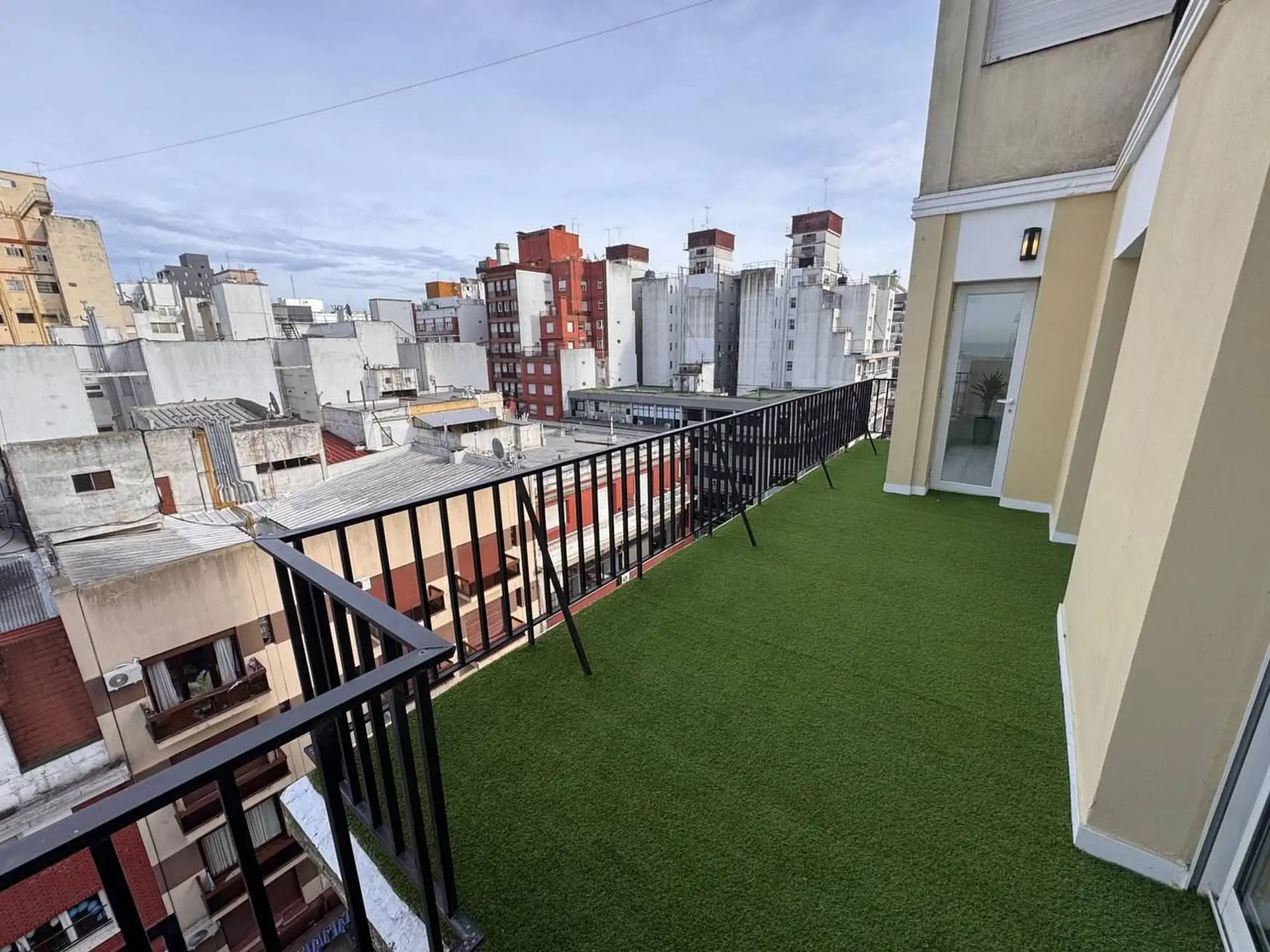 4 AMBIENTES CON BALCON TERRAZA - ZONA CENTRO