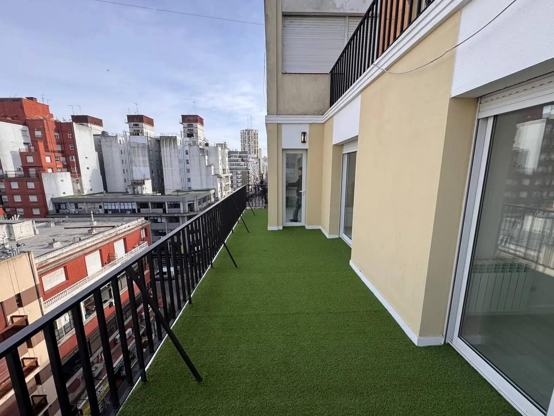 4 AMBIENTES CON BALCON TERRAZA - ZONA CENTRO