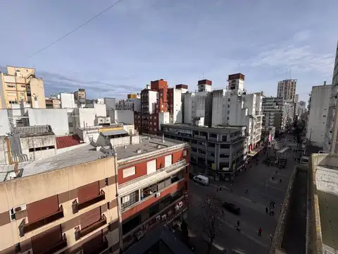 4 AMBIENTES CON BALCON TERRAZA - ZONA CENTRO