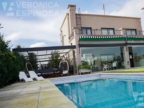 Casa en Lagos de Canning piscina permuta en venta