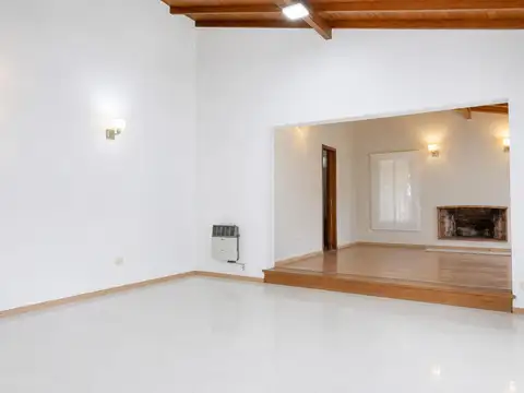 Casa en Venta en Monte Grande, USD 170.000