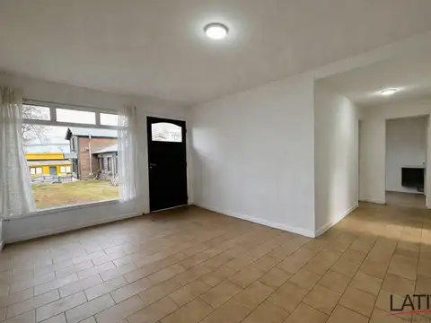 Casa de 3 dormitorios en alquiler a 4 cuadras del centro