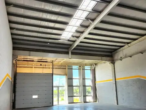 Galpon en Alquiler en Funes, USD 2.000