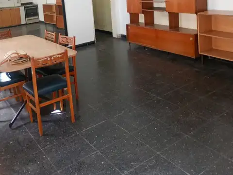 Casa 7 ambientes con 3 baños