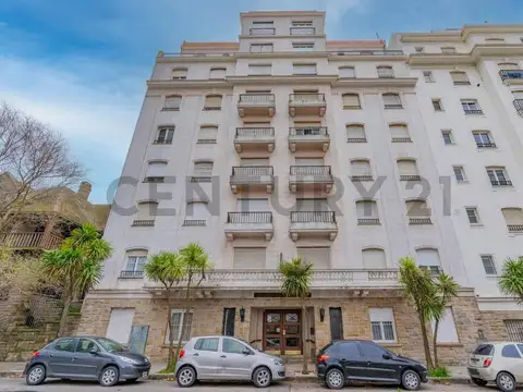 9 de julio 2400, Piso 6