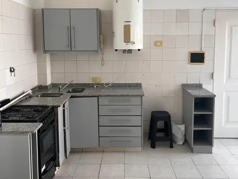 PH en Villa Devoto 2 ambientes con balcon sin expensas por escalera