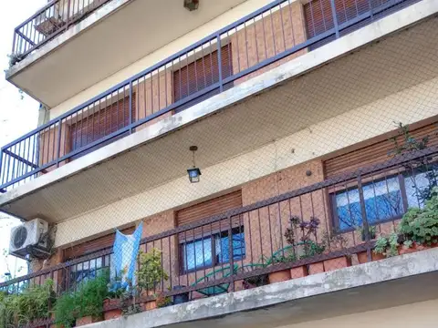 EXC. 4 AMB AL FRENTE C/ BALCON CORRIDO